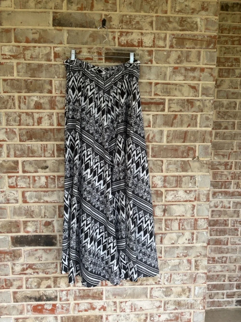 Magic Black and White‎ Geometric Maxi Skirt